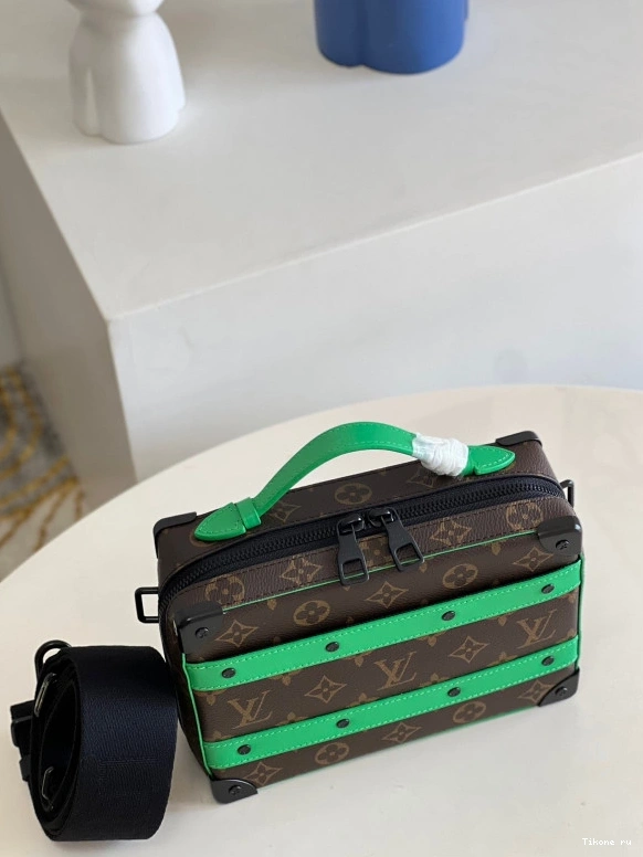 Cheap LOUIS VUITTON SOFT HANDLE TRUNK 0711